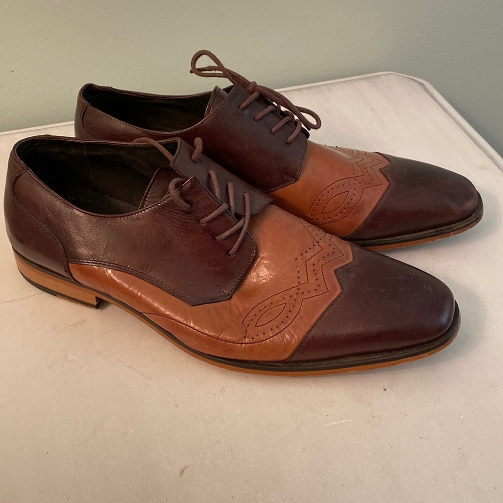 Stacy Adams leather brand dress shoes
